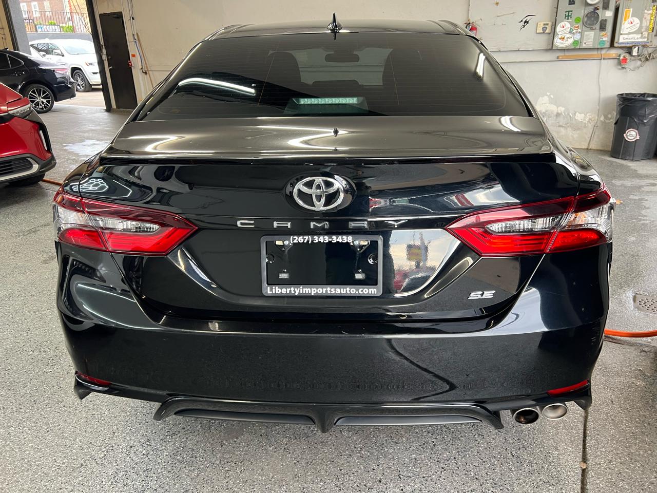 Toyota Camry SE 2022