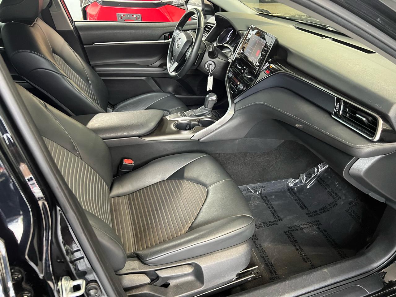 Toyota Camry SE 2022
