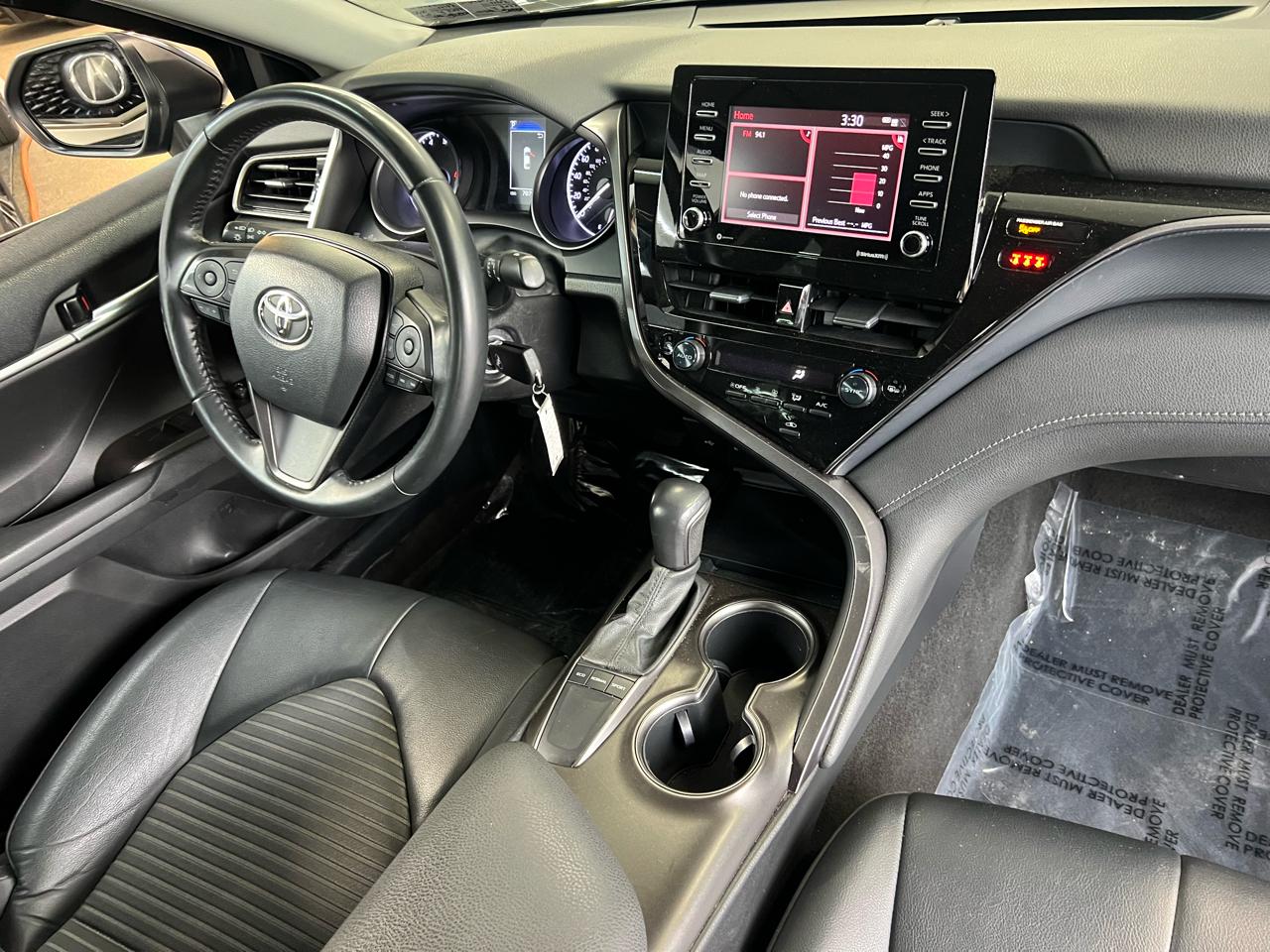 Toyota Camry SE 2022