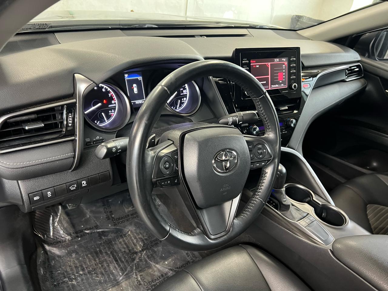 Toyota Camry SE 2022
