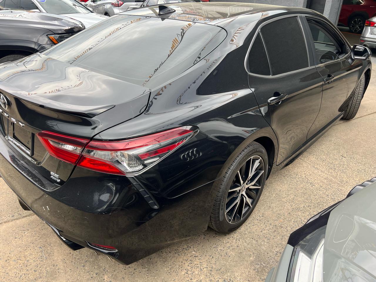 Toyota Camry SE Nightshade Edition AWD 2021