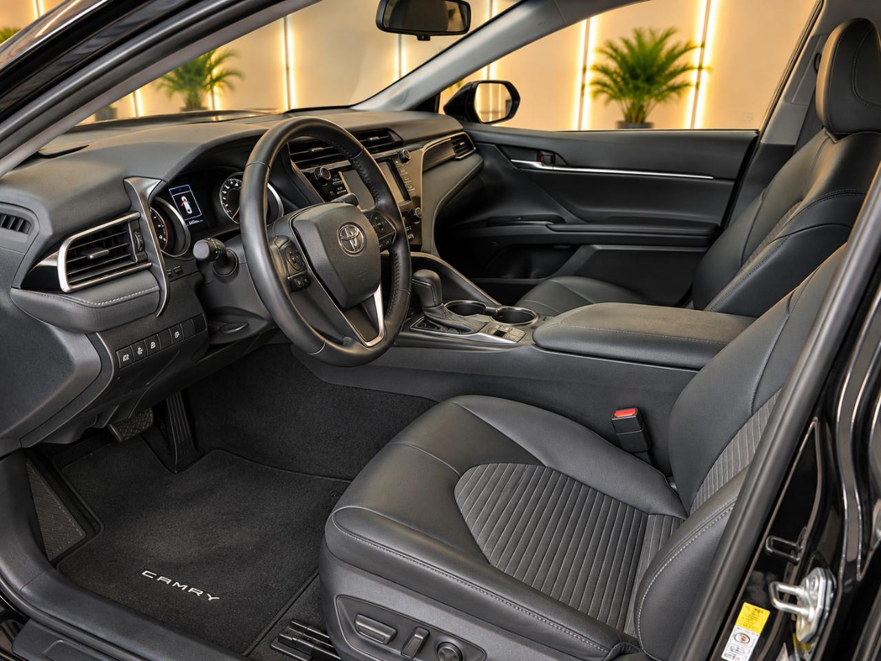 2021 Toyota Camry SE - Photo 9
