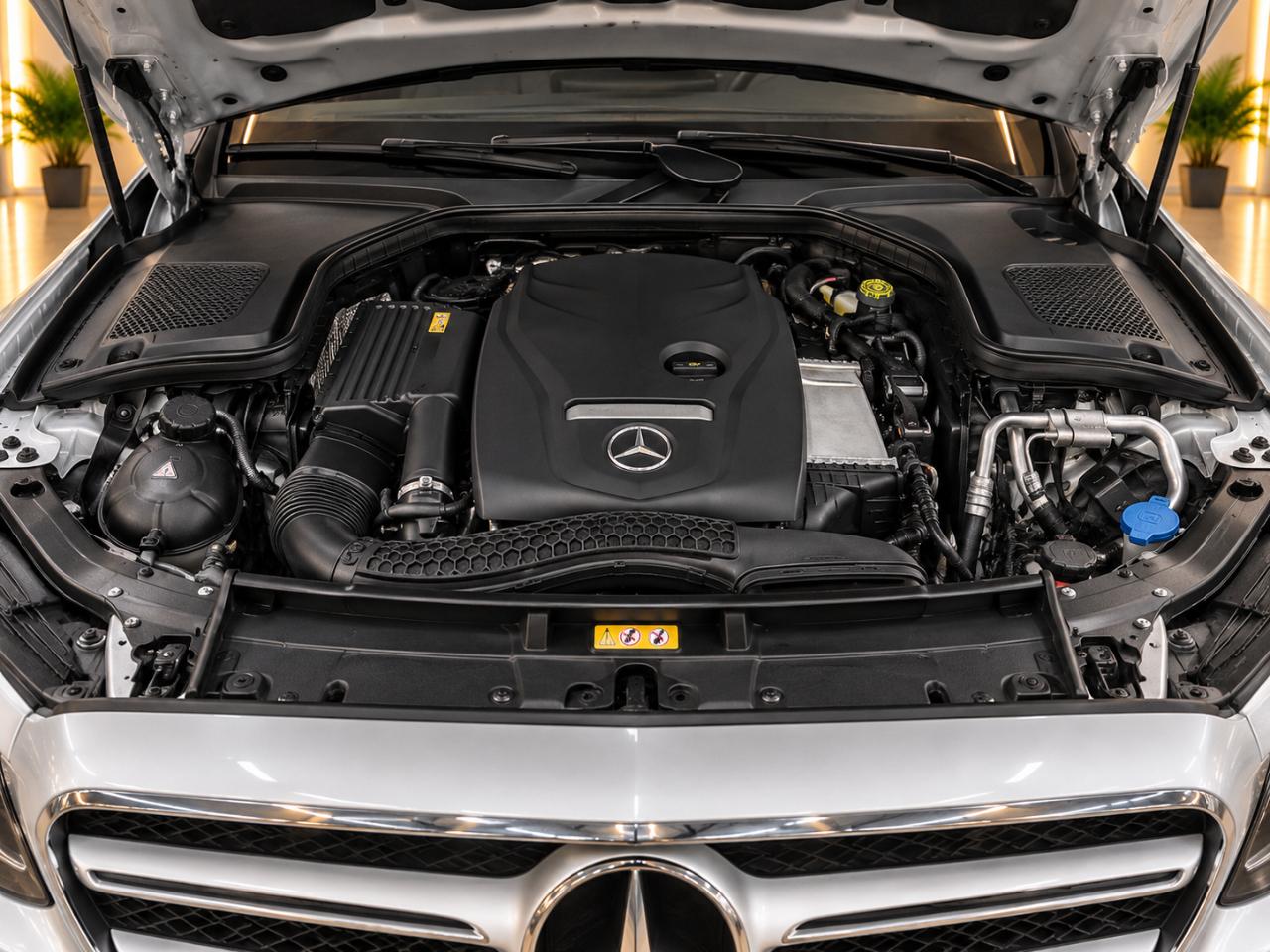 Mercedes-Benz C-Class C300 4MATIC Sedan 2020