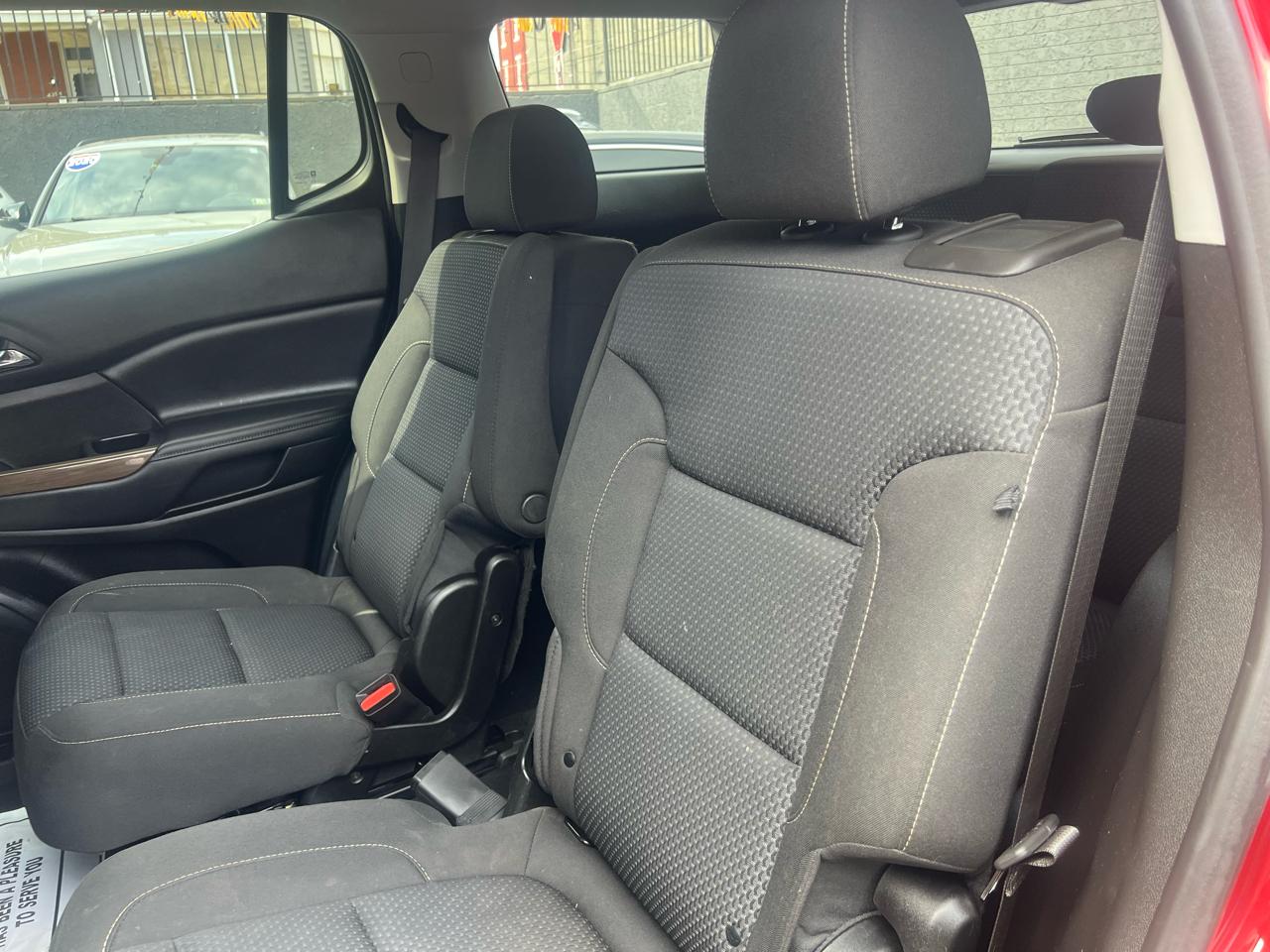 GMC Acadia SLE-1 AWD 2021