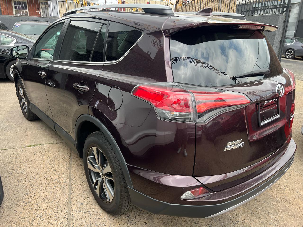 Toyota RAV4 XLE FWD 2017