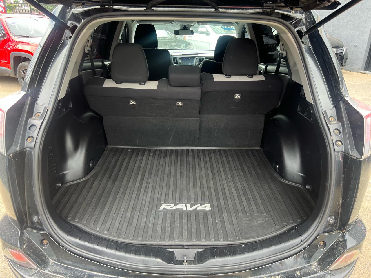 Toyota RAV4 XLE AWD 2017