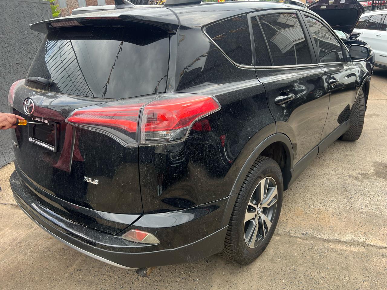 Toyota RAV4 XLE AWD 2017