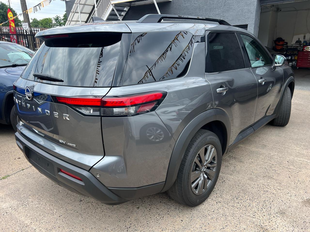 Nissan Pathfinder SV 4WD 2022