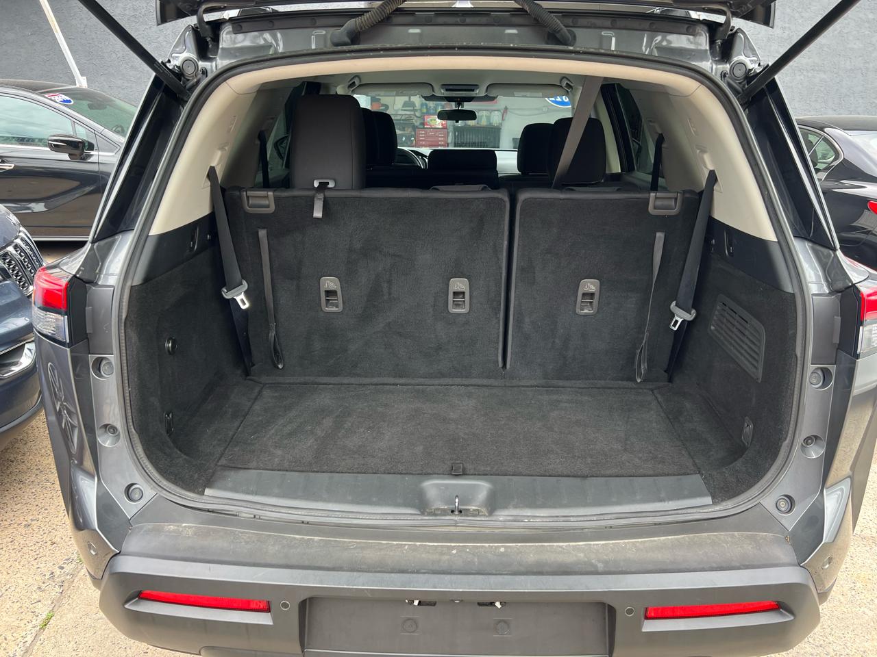 Nissan Pathfinder SV 4WD 2022