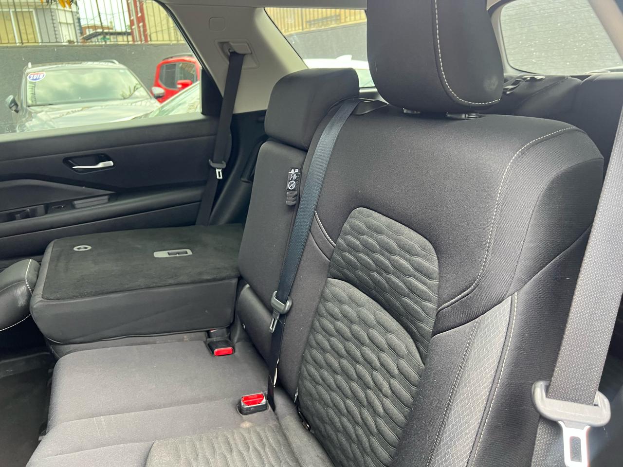 Nissan Pathfinder SV 4WD 2022