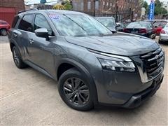 2022 Nissan Pathfinder 