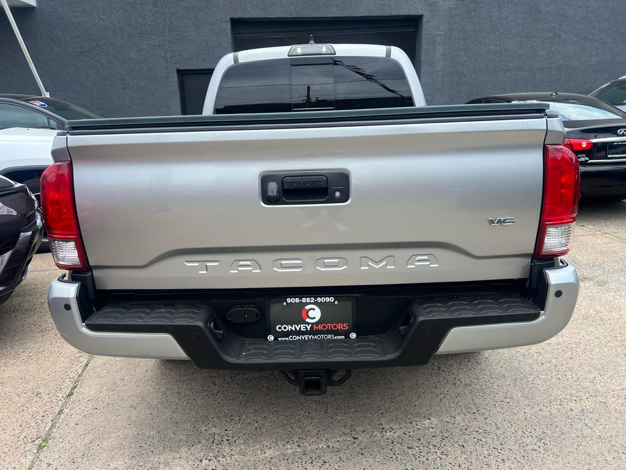 Toyota Tacoma SR5 Double Cab Super Long Bed V6 6AT 2WD 2017