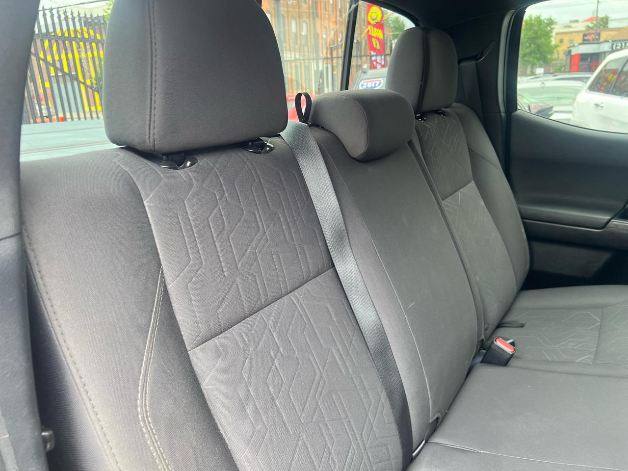 Toyota Tacoma SR5 Double Cab Super Long Bed V6 6AT 2WD 2017