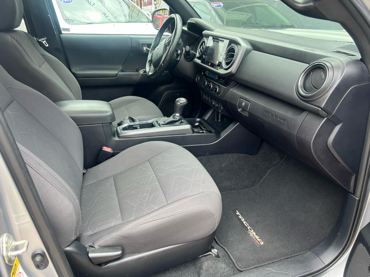 Toyota Tacoma SR5 Double Cab Super Long Bed V6 6AT 2WD 2017