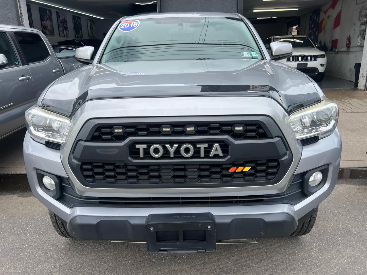 Toyota Tacoma SR5 Double Cab Long Bed V6 6AT 4WD 2016