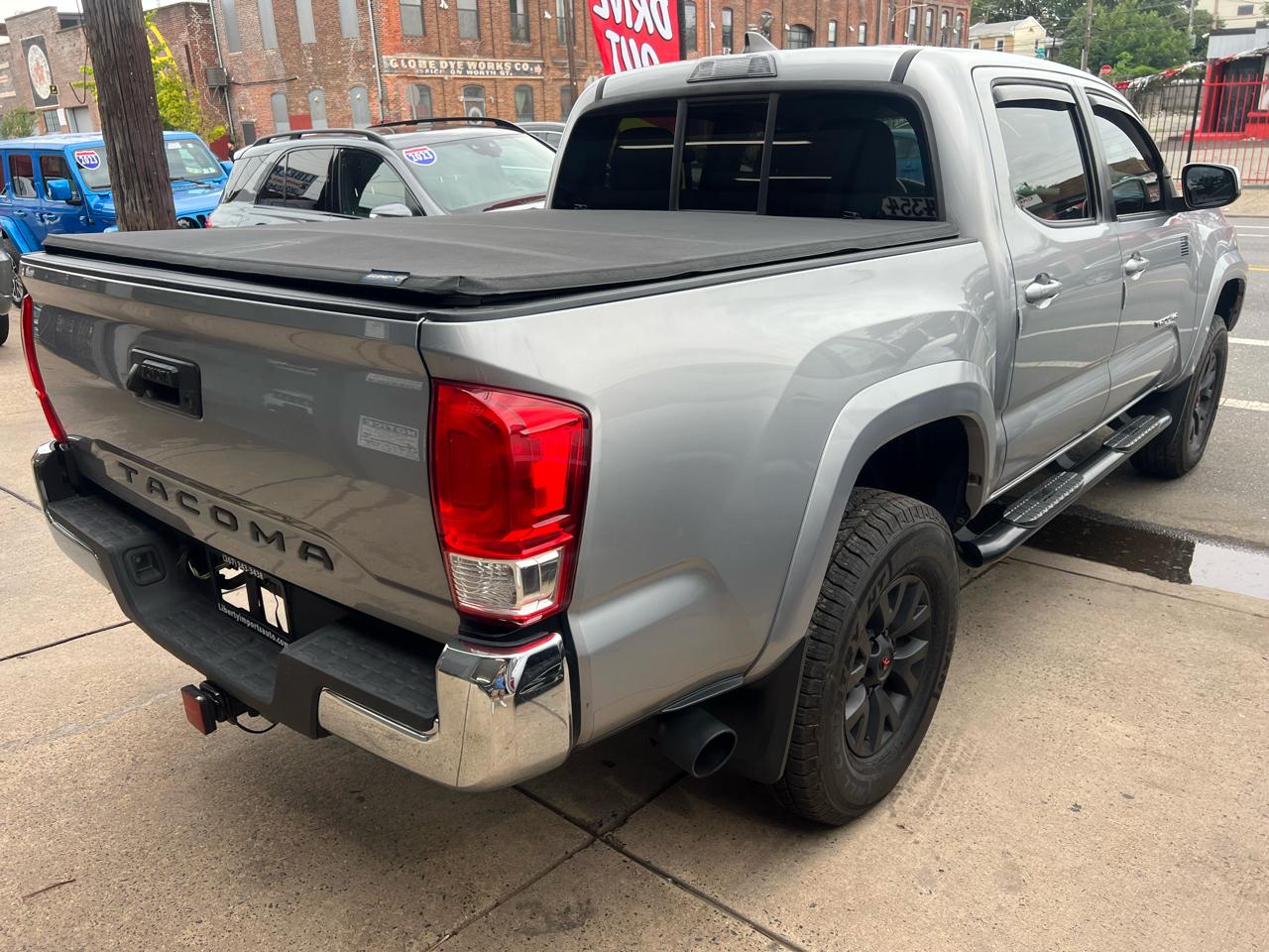 Toyota Tacoma SR5 Double Cab Long Bed V6 6AT 4WD 2016