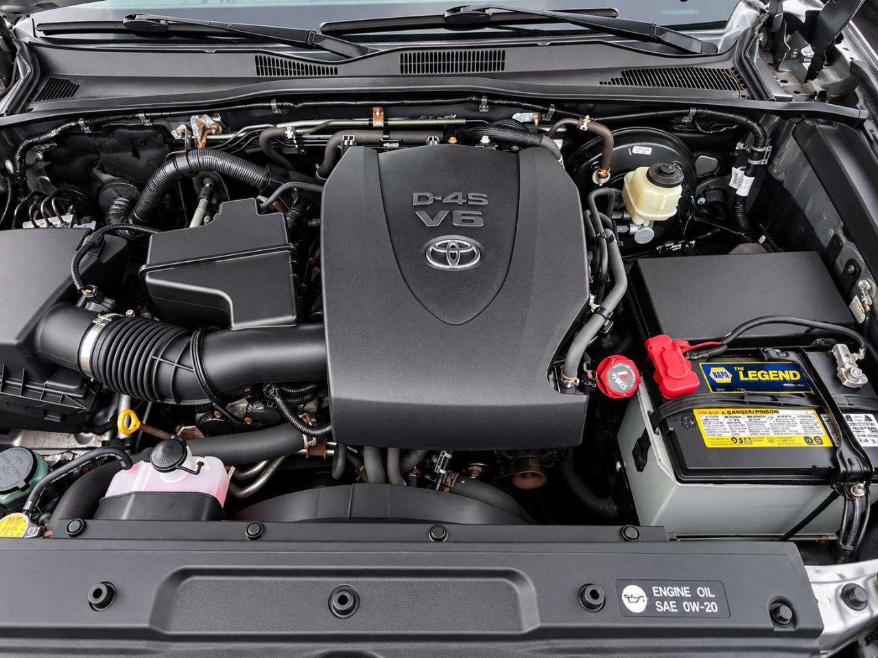 Toyota Tacoma SR5 Double Cab Long Bed V6 6AT 4WD 2016