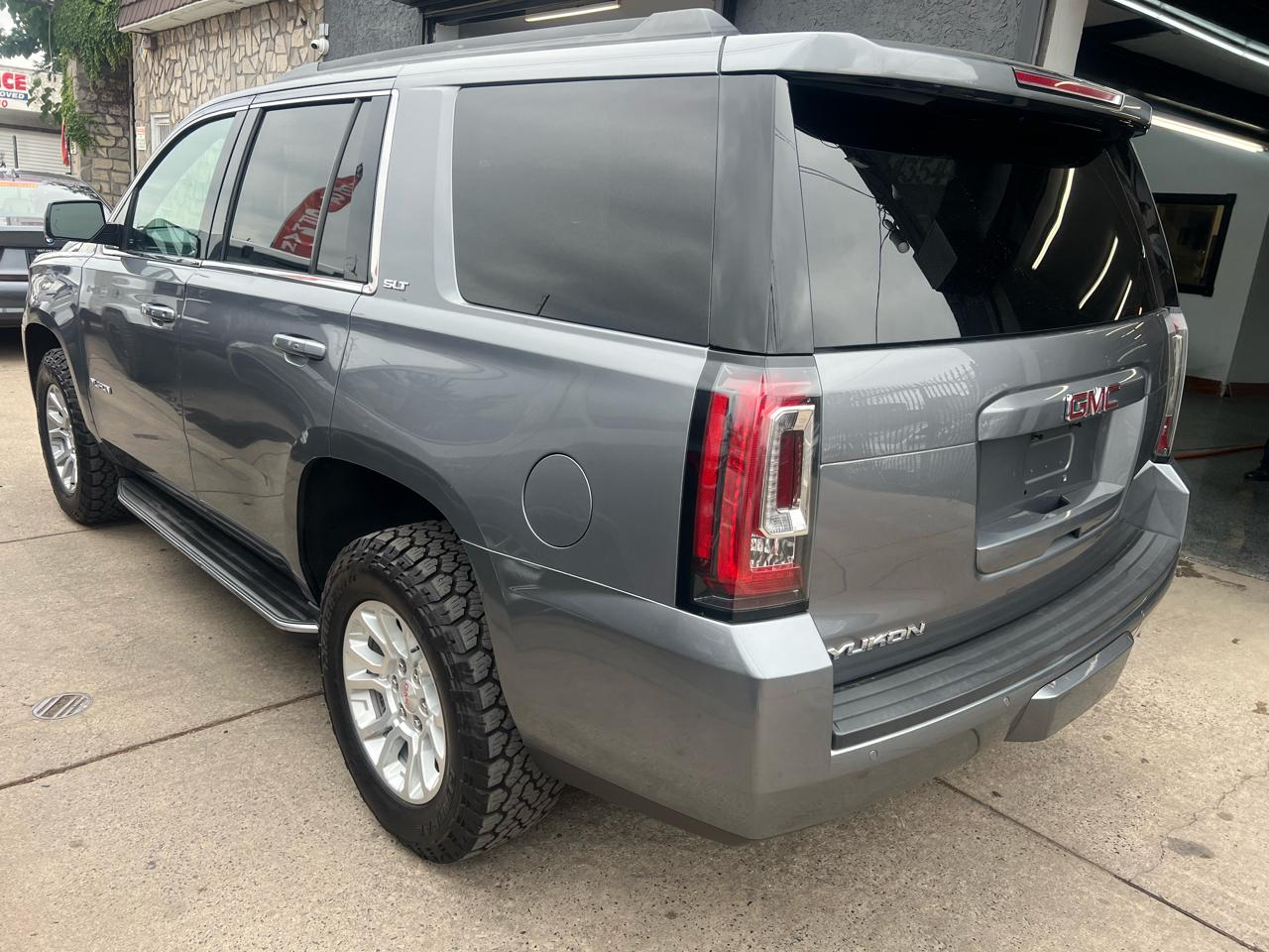 GMC Yukon SLT 4WD 2020