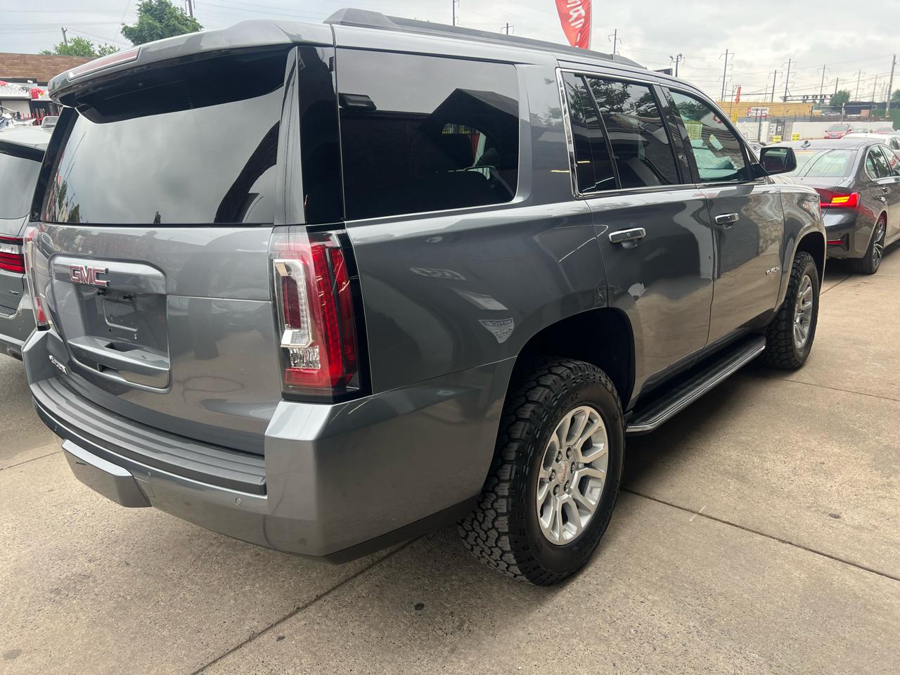 GMC Yukon SLT 4WD 2020