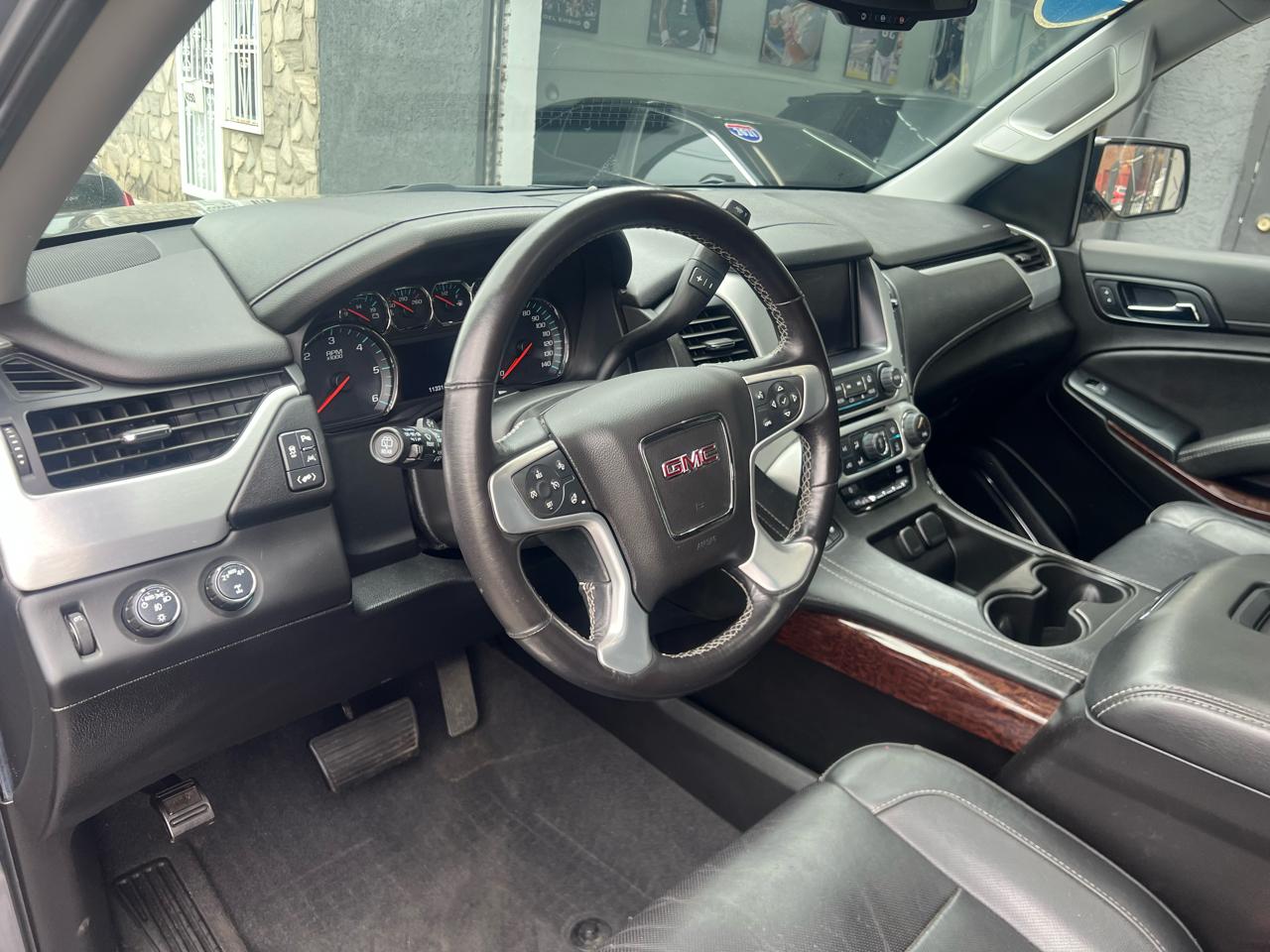 GMC Yukon SLT 4WD 2020