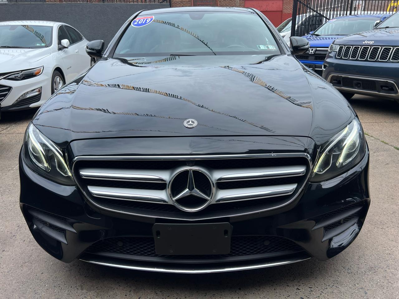 Mercedes-Benz E-Class E300 Luxury 4MATIC Sedan 2019