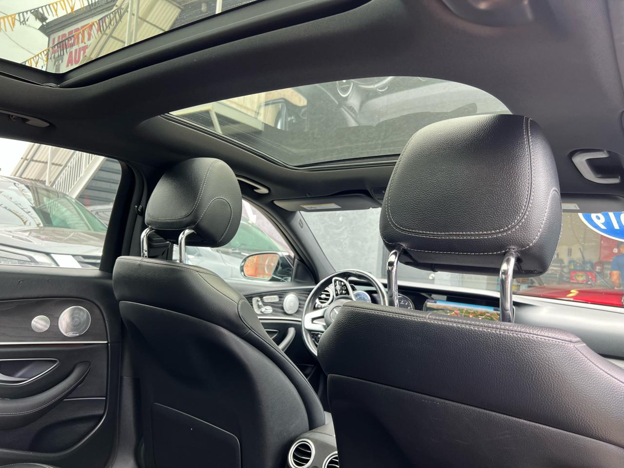 Mercedes-Benz E-Class E300 Luxury 4MATIC Sedan 2019