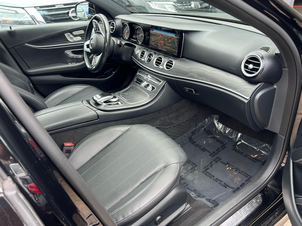 Mercedes-Benz E-Class E300 Luxury 4MATIC Sedan 2019