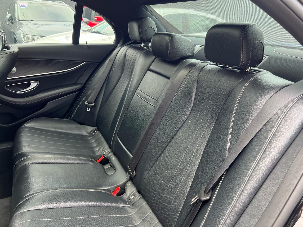 Mercedes-Benz E-Class E300 Luxury 4MATIC Sedan 2019