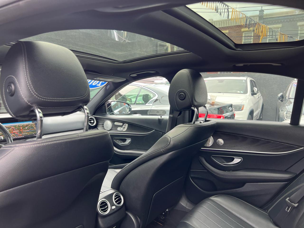 Mercedes-Benz E-Class E300 Luxury 4MATIC Sedan 2019
