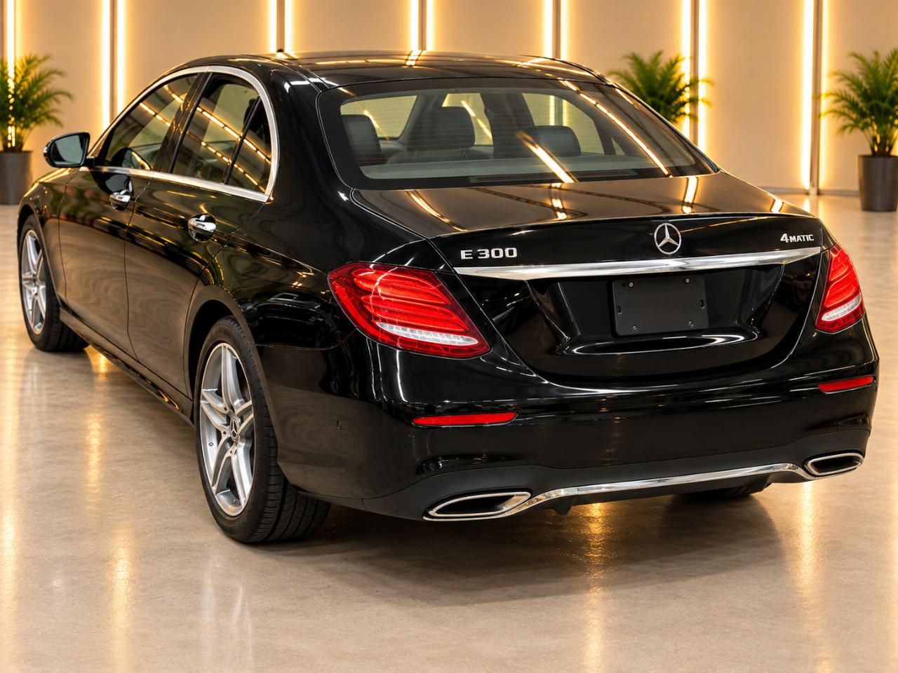 Mercedes-Benz E-Class E300 Luxury 4MATIC Sedan 2019