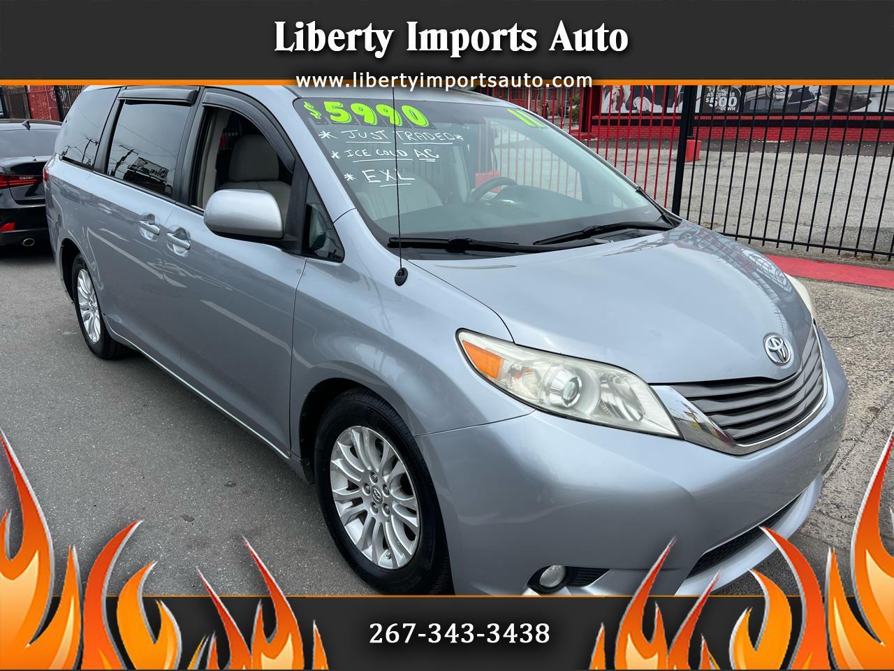 Toyota Sienna Limited 7-Pass V6 2011