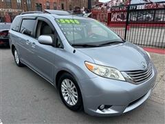 2011 Toyota Sienna 