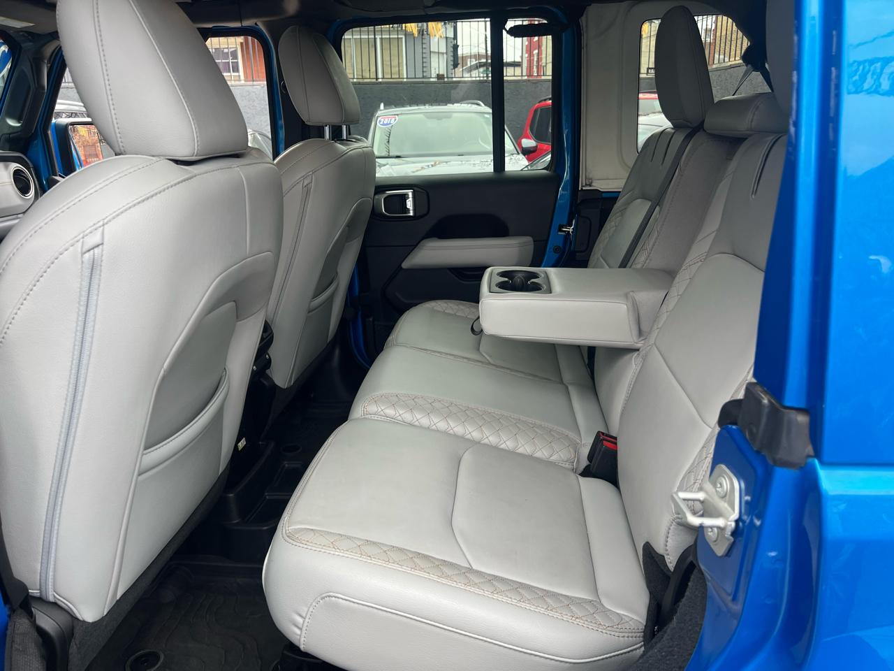 Jeep Wrangler 4xe Unlimited Sahara 2023