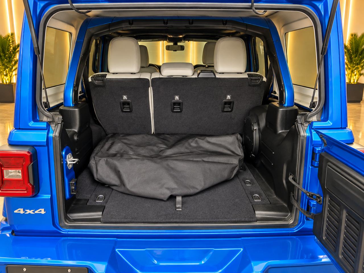 Jeep Wrangler 4xe Unlimited Sahara 2023