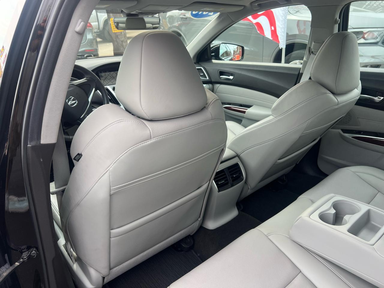 Acura TLX 9-Spd AT w/Technology Package 2016