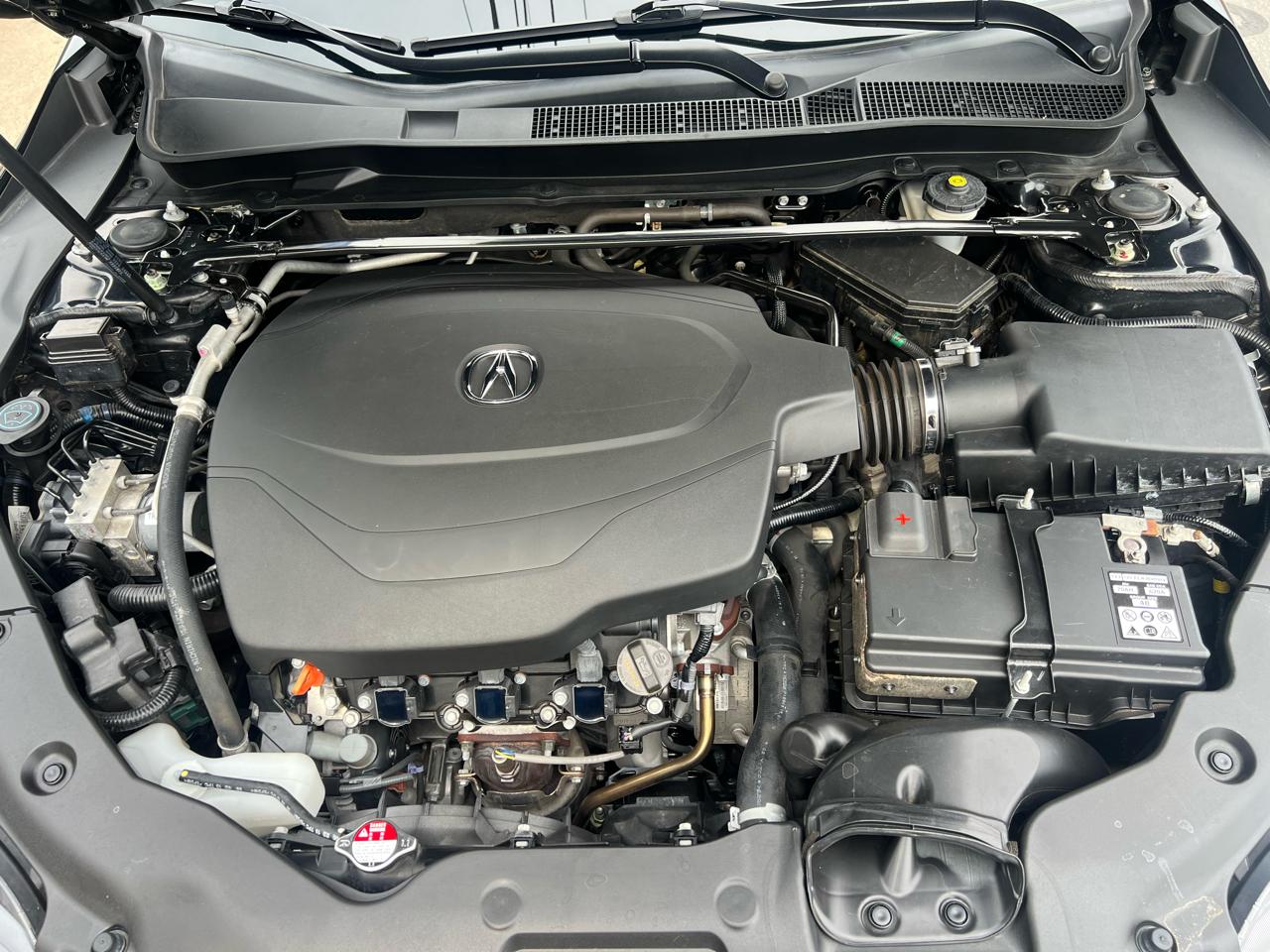 Acura TLX 9-Spd AT w/Technology Package 2016