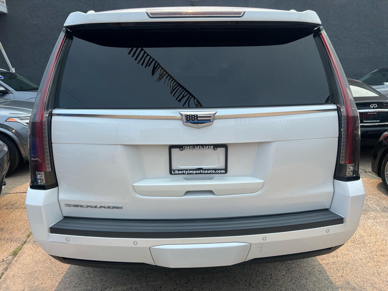 Cadillac Escalade Premium 4WD 2016