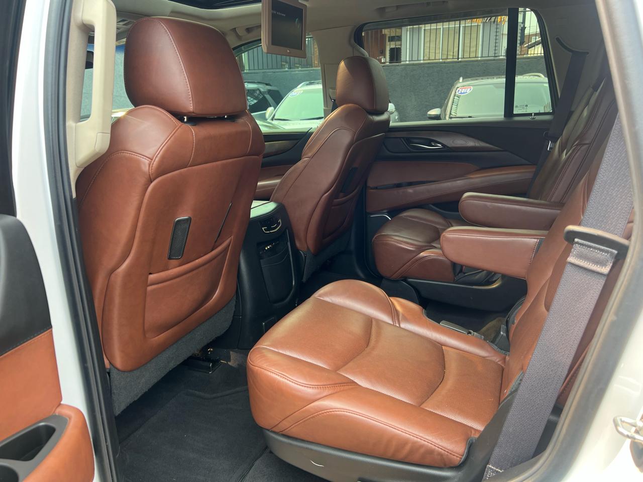 Cadillac Escalade Premium 4WD 2016
