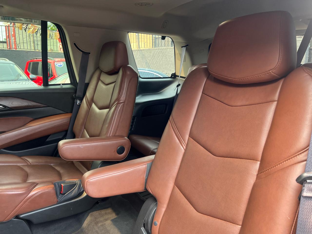 Cadillac Escalade Premium 4WD 2016