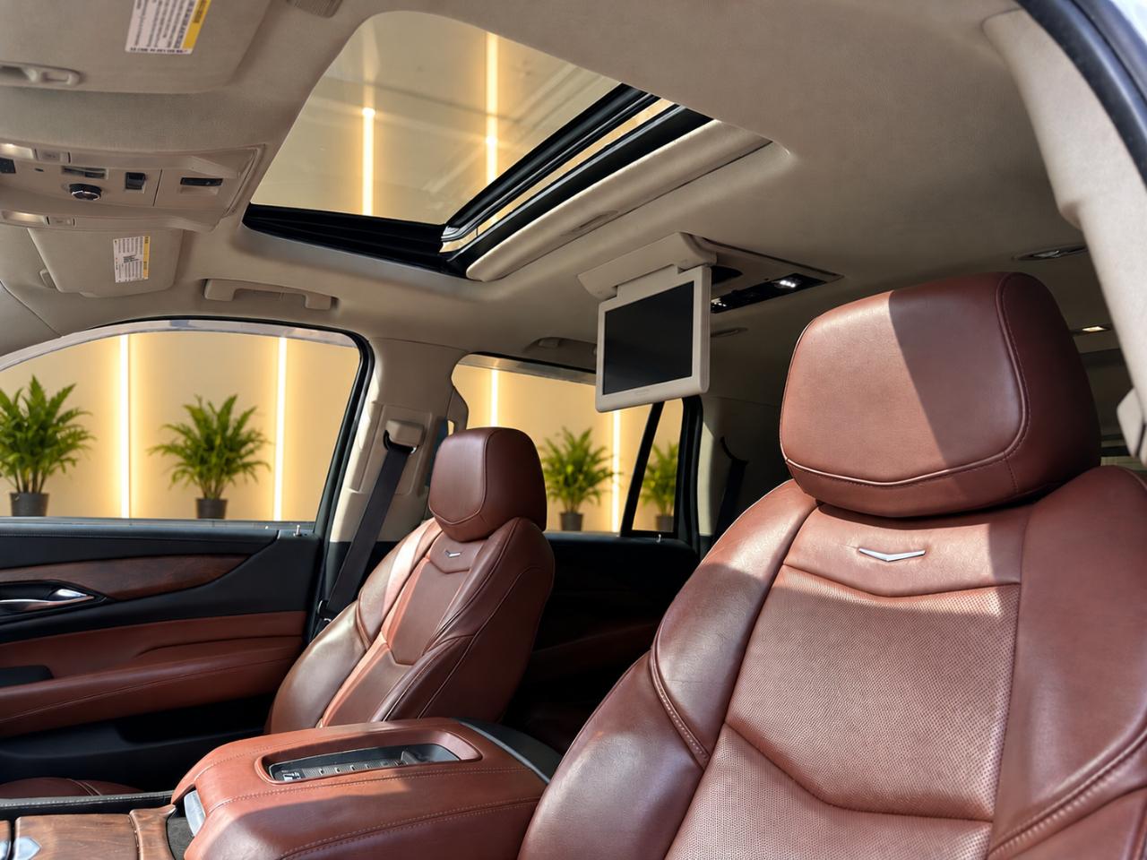 Cadillac Escalade Premium 4WD 2016
