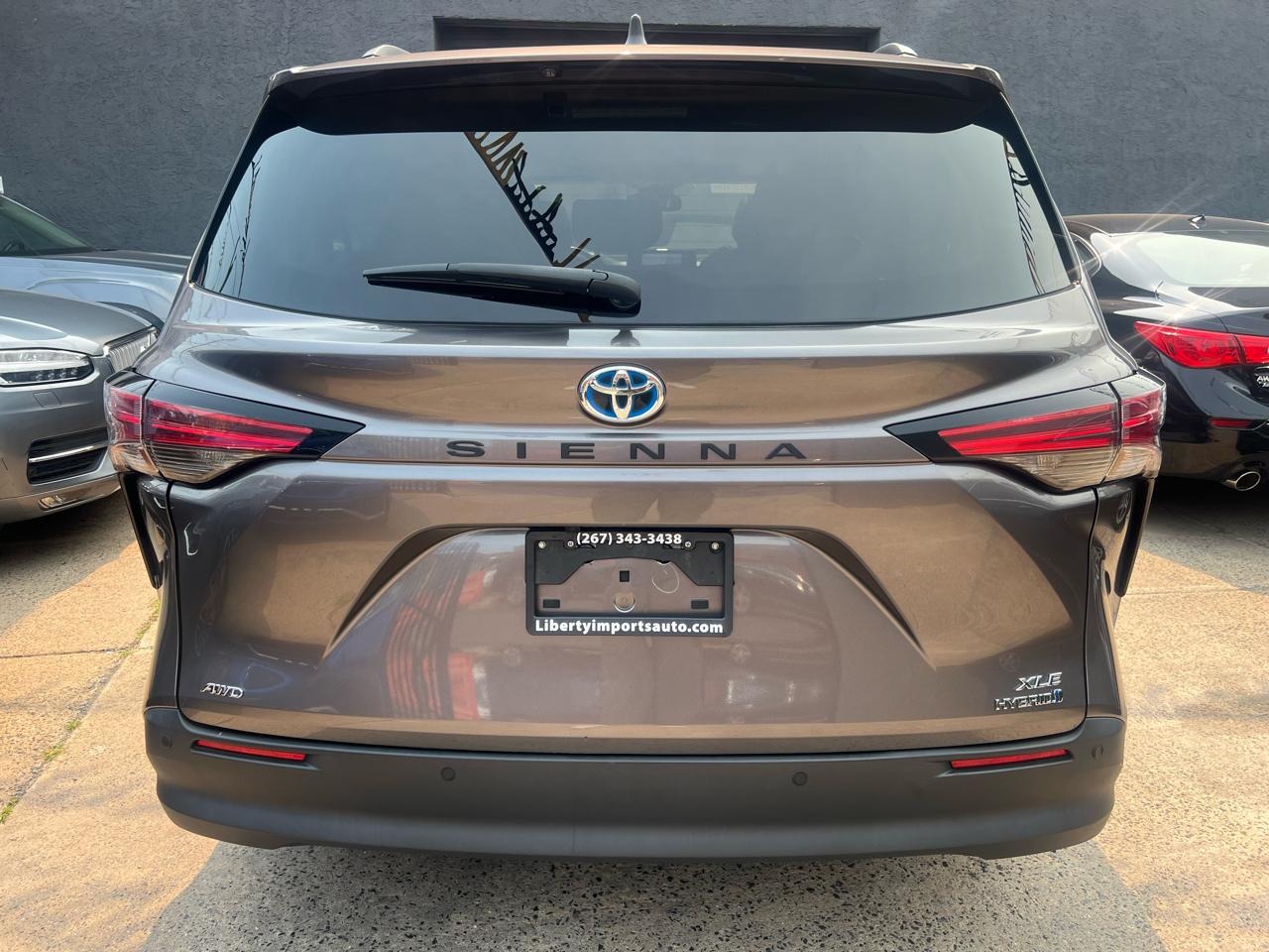 Toyota Sienna XLE 7-Passenger AWD 2022