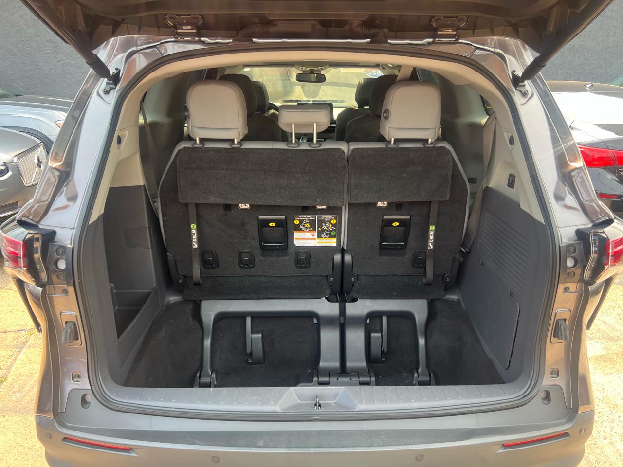 Toyota Sienna XLE 7-Passenger AWD 2022