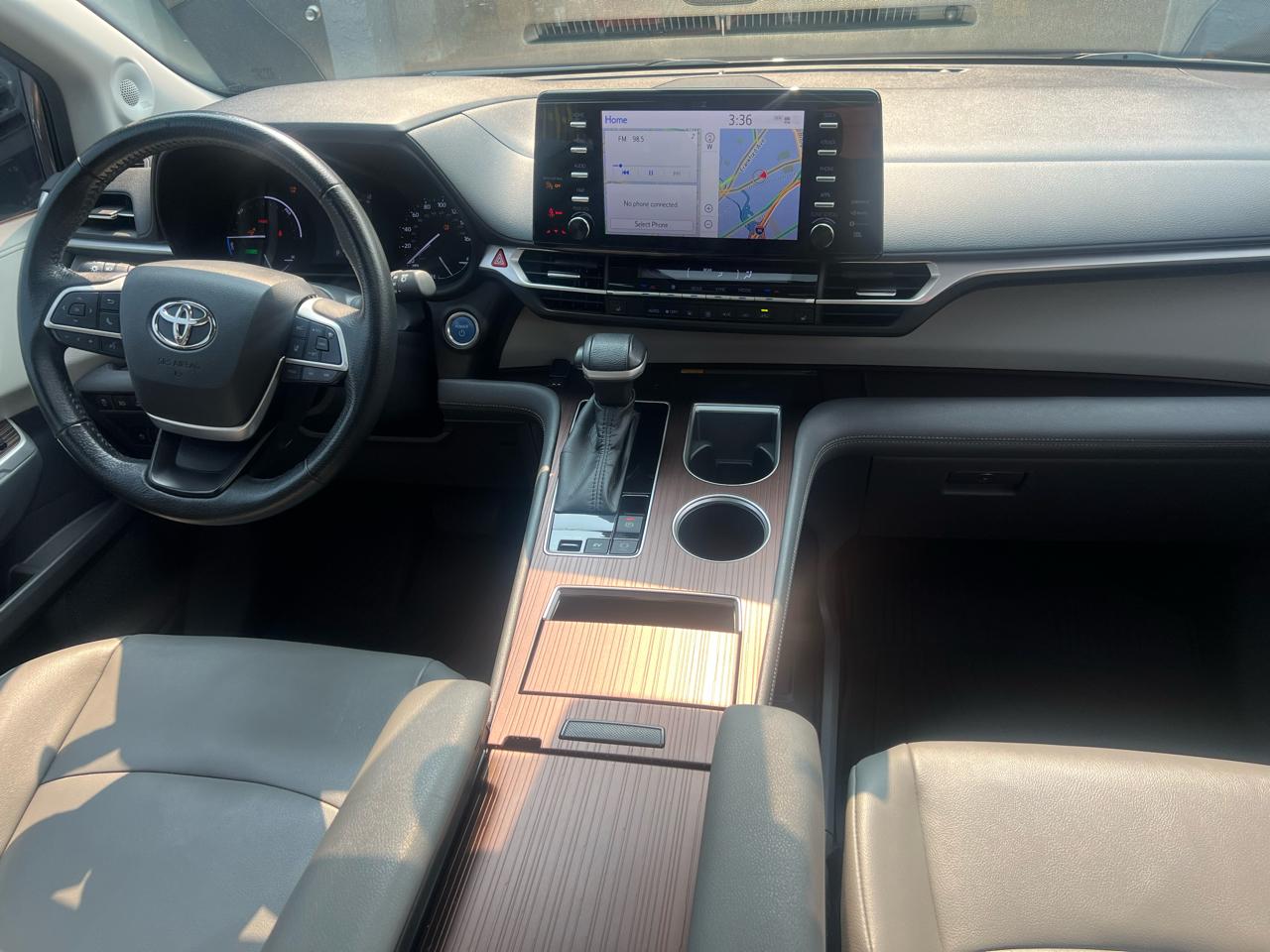 Toyota Sienna XLE 7-Passenger AWD 2022