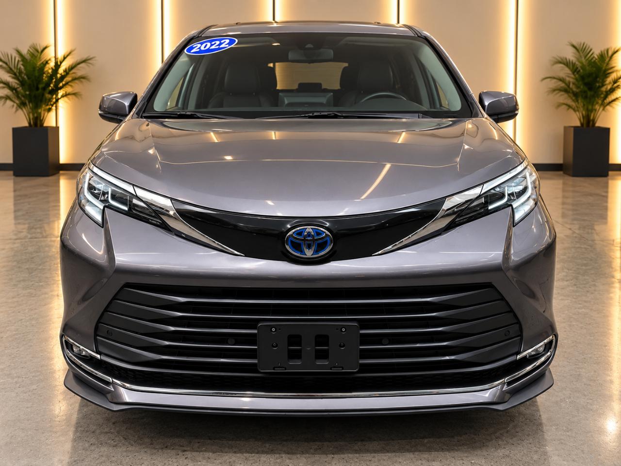 Toyota Sienna XLE 7-Passenger AWD 2022