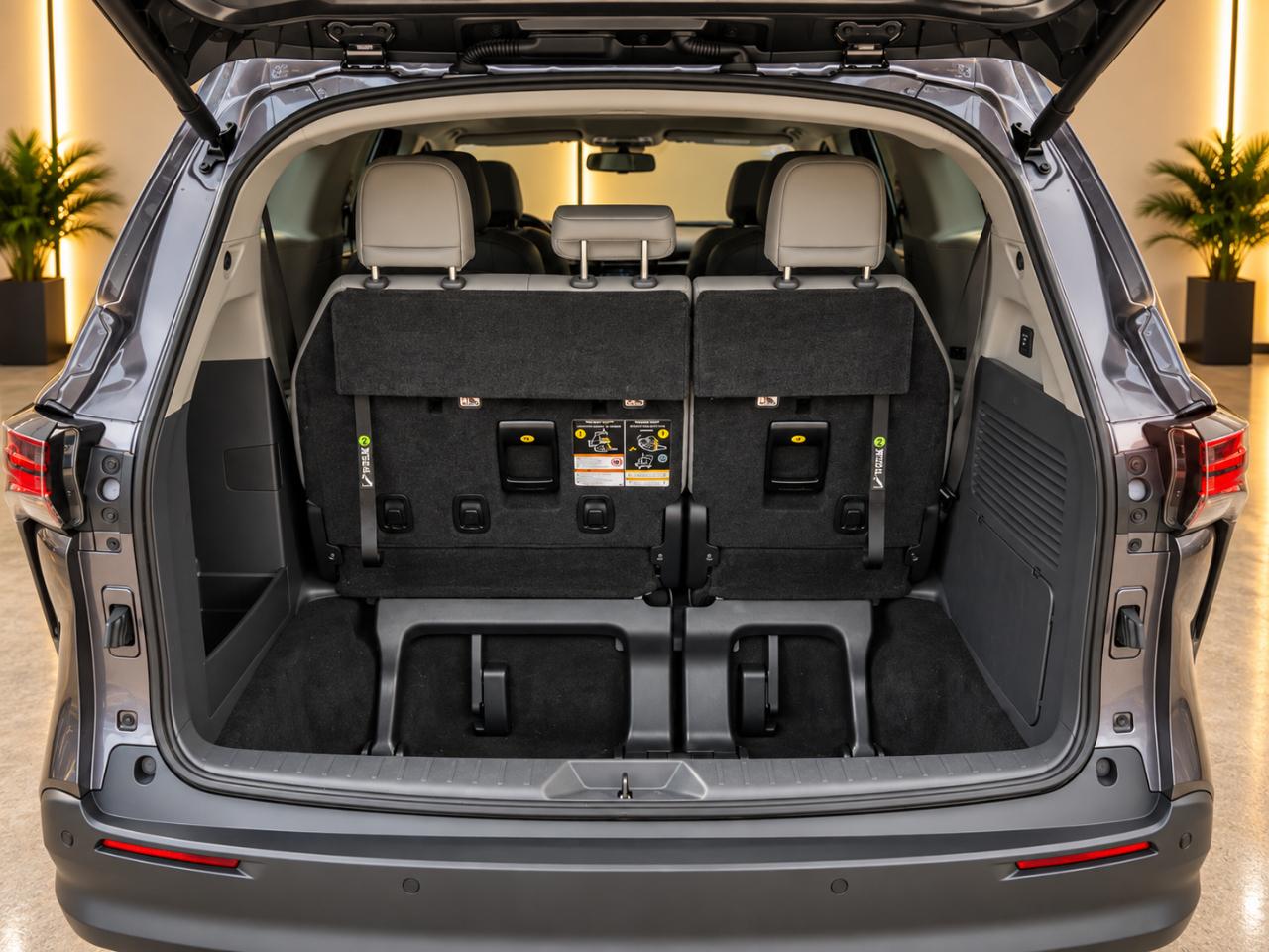 Toyota Sienna XLE 7-Passenger AWD 2022
