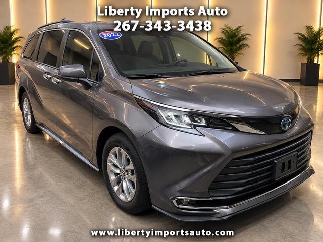 2022 Toyota Sienna XLE 7-Passenger AWD