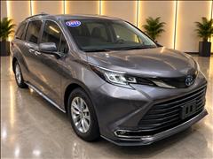 2022 Toyota Sienna 