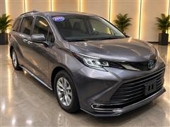 2022 Toyota Sienna 
