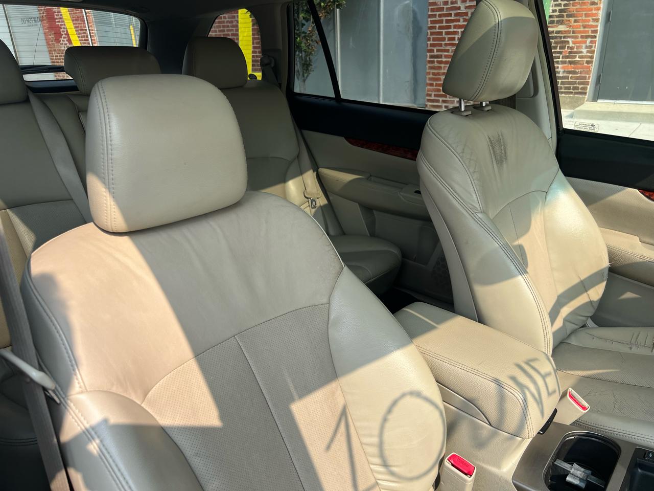 Subaru Outback 2.5i Limited 2010
