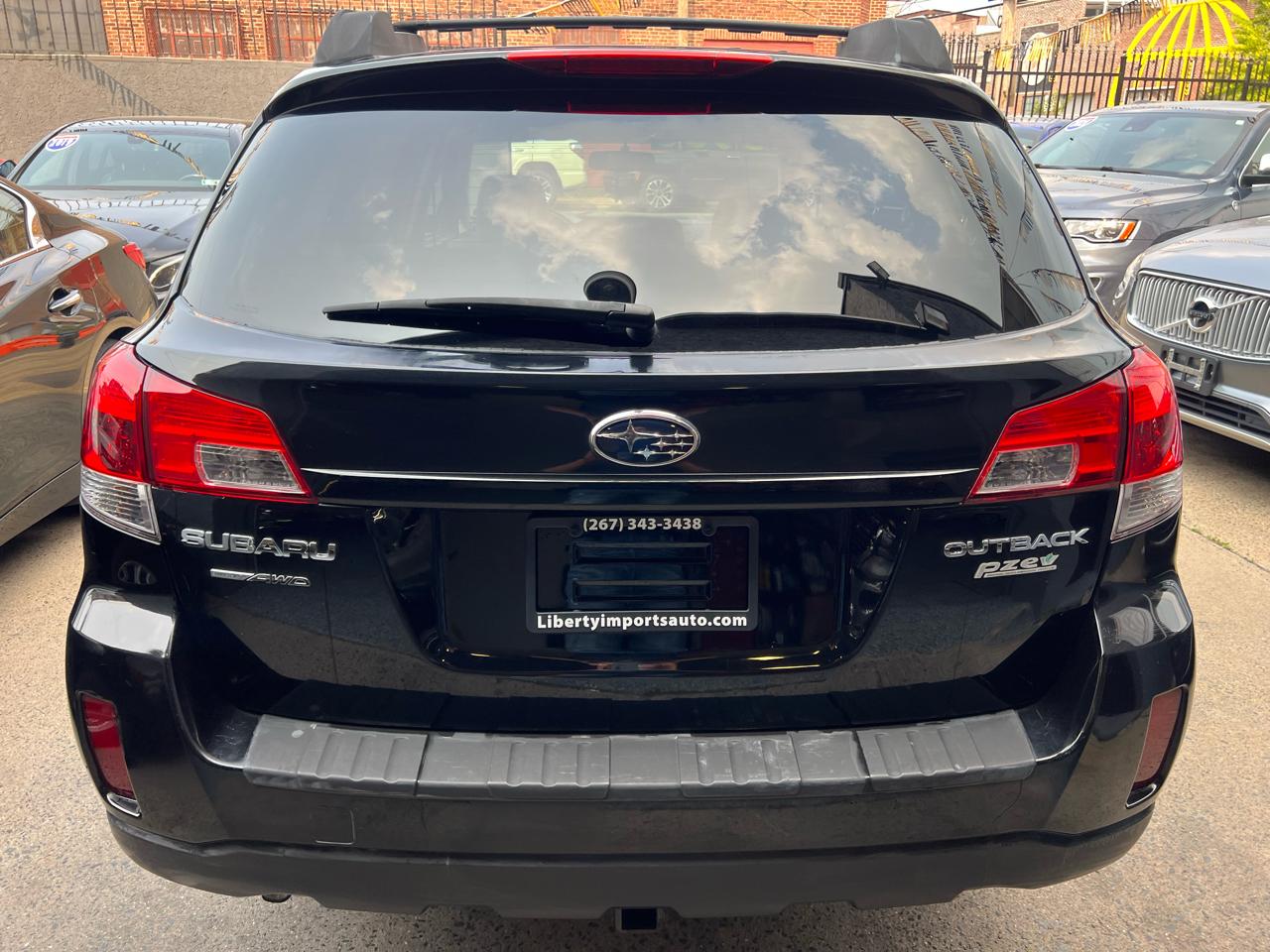 Subaru Outback 2.5i Limited 2010